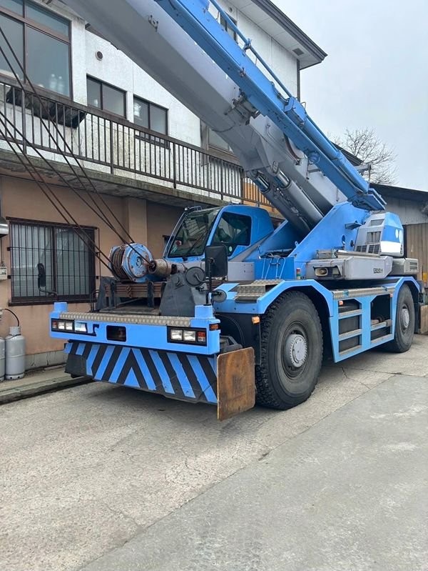 TADANO Rough Terrain Cranes JMX10510