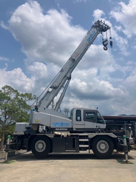 KATO Rough Terrain Cranes JMX10951
