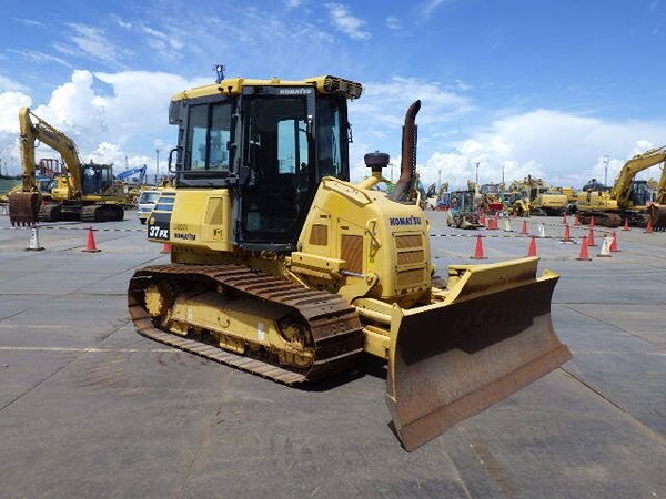 KOMATSU Bulldozers JMX10135
