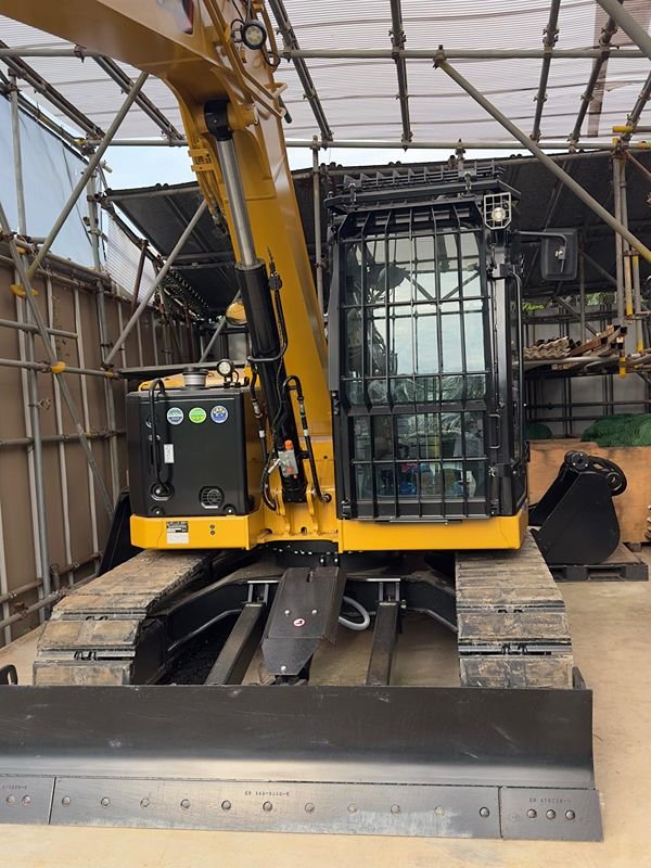 CAT Excavators JMX11660