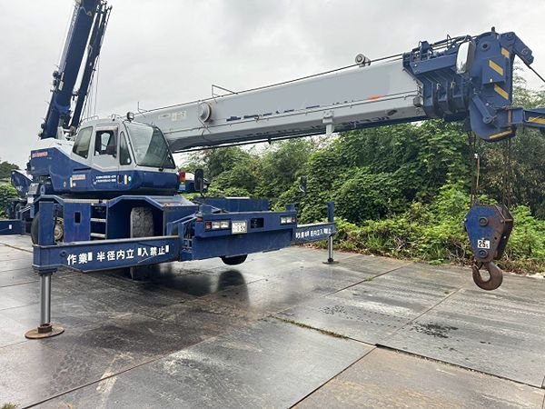 TADANO Rough Terrain Cranes JMX11687