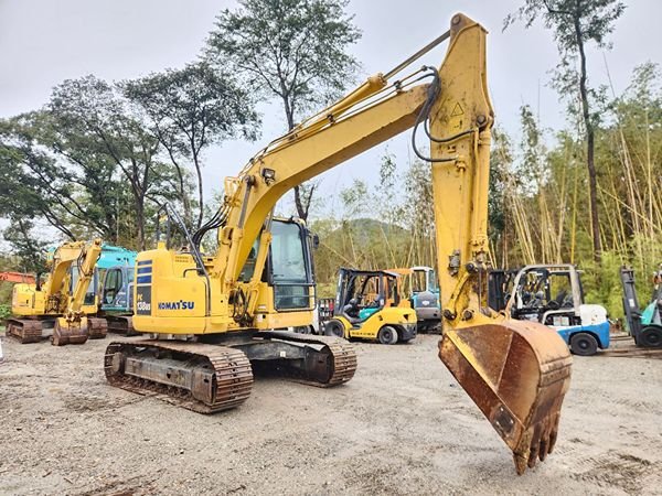 KOMATSU Excavators JMX11758