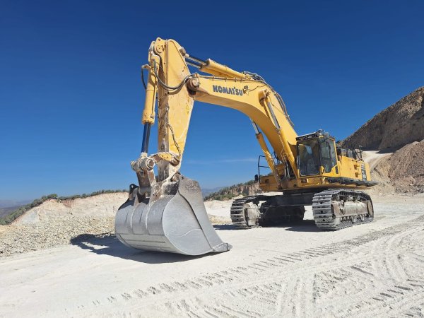 KOMATSU Excavators JMX9302