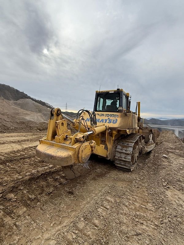 KOMATSU Bulldozers JMX9863